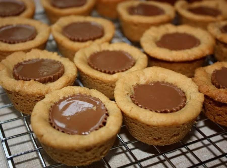 Peanut Butter Cookies With Reeses Cup
 Reese s Peanut Butter Cup Cookies Recipe