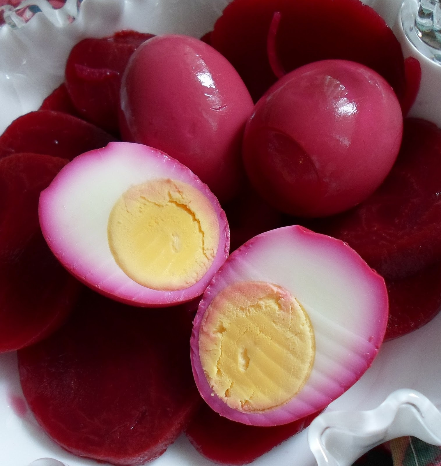 Pickled Eggs Beet
 Happier Than A Pig In Mud Amish Pickled Red Beet Eggs