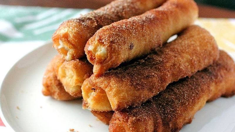 Pillsbury Crescent Roll Breakfast Recipes
 Crescent Cheesecake Roll Ups Exist And They re Amazing