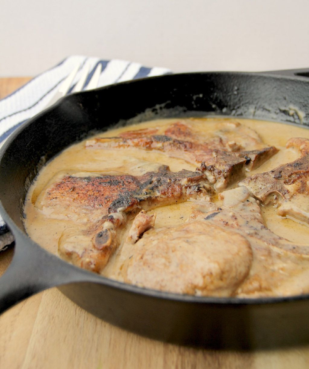 Pork Chop And Mushroom Soup Recipe
 Baked pork chops with cream of mushroom soup—a quick and