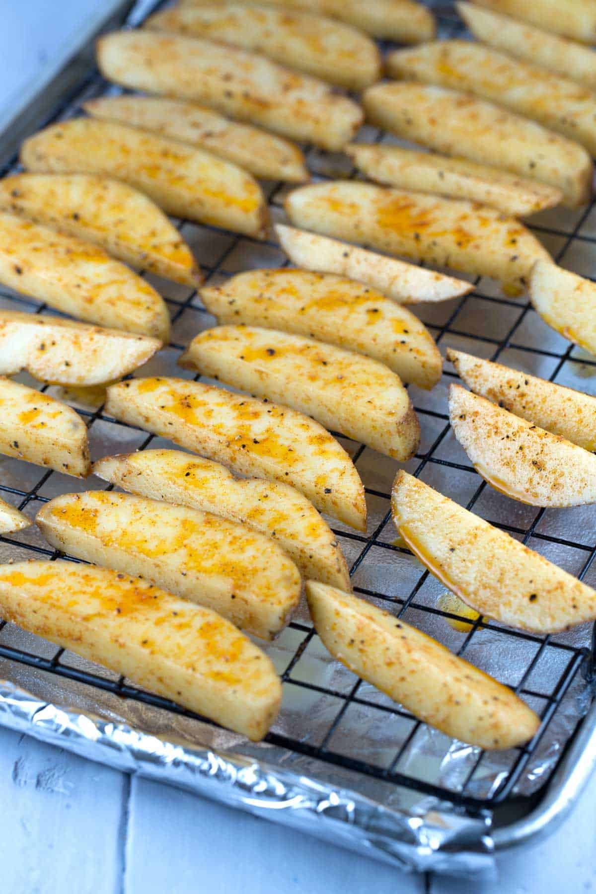 Potato Wedges In Oven
 Oven Baked Potato Wedges with Dipping Sauce