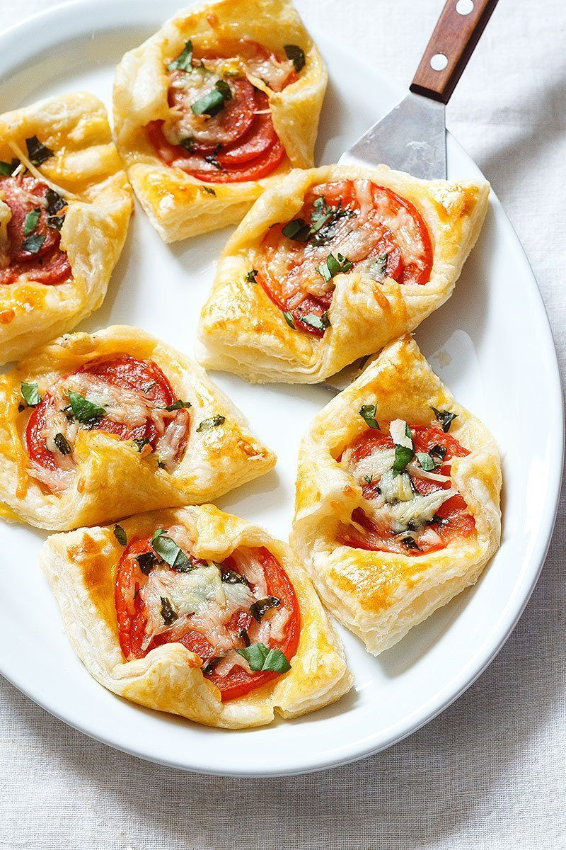 Puff Pastry Ideas Appetizers
 Pepperoni Basil Tomato Puffs — Eatwell101