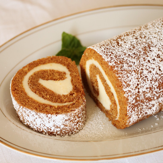Pumpkin Roll Recipes With Cream Cheese Filling
 Pumpkin Roll Cake with Cream Cheese Filling
