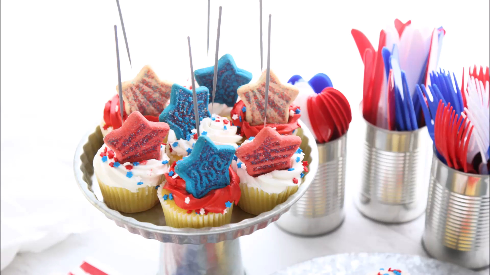 Quick 4Th Of July Desserts
 This quick 4th of July dessert hack will make you a star