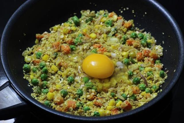 Quick Indian Breakfast Recipes
 Indian Breakfast Recipe Quick Egg Oats Upma