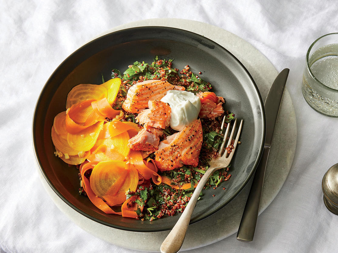Quinoa And Fish
 This Salmon and Quinoa Bowl Packs 22 Grams of Protein in