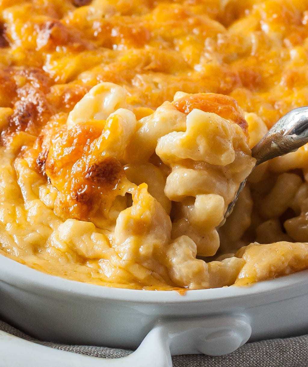 Recipes For Baked Macaroni And Cheese With Bread Crumbs
 Perfect Southern Baked Macaroni and Cheese Basil And Bubbly
