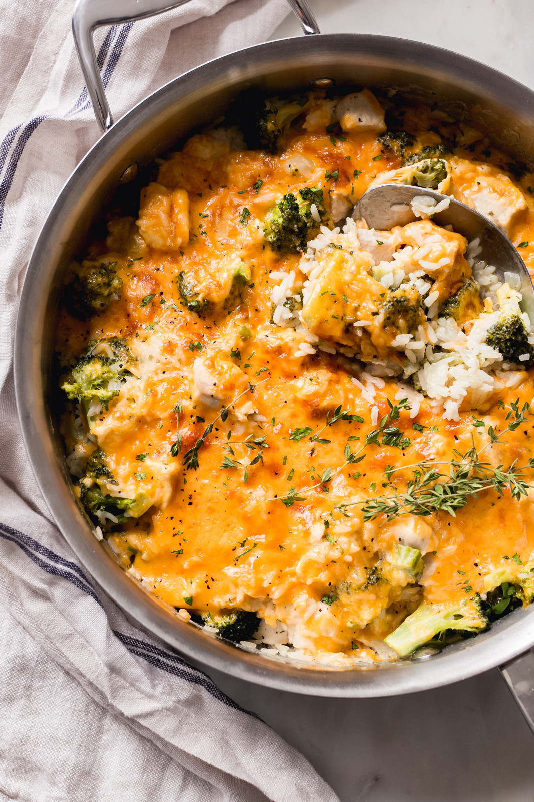Recipes For Broccoli Rice Casserole
 e Pot Cheesy Chicken Broccoli Rice Casserole Recipe
