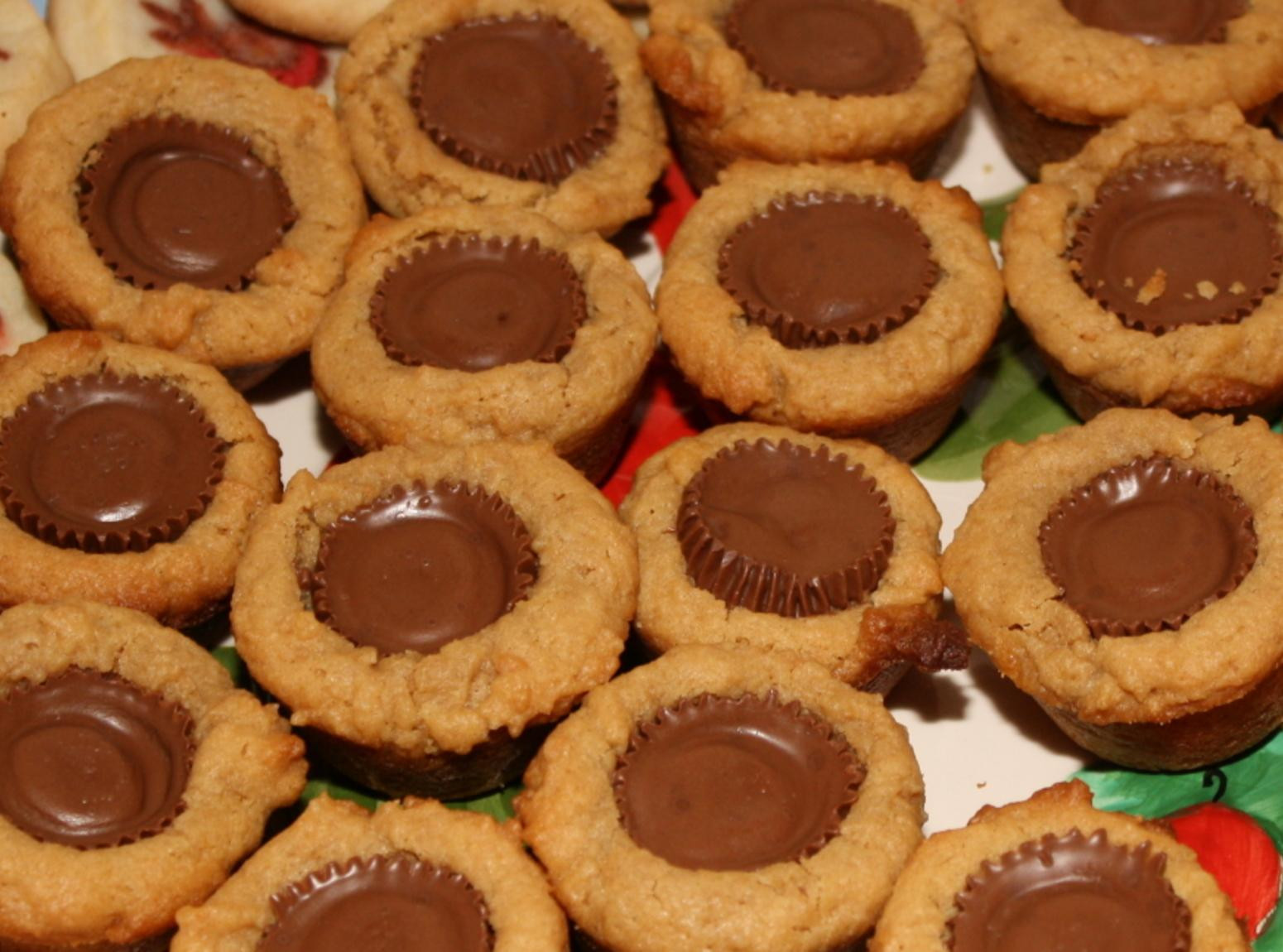 Reese Peanut Butter Cup Cookies
 Stormy s Reese s Peanut Butter Cup Cookies 2 Ingre nts