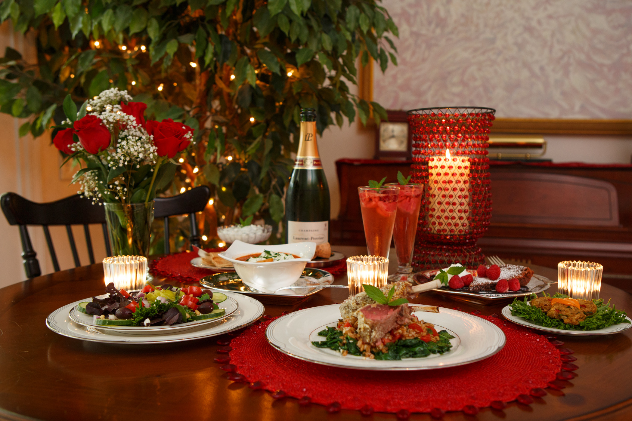 Romantic Dinners For Two
 Catering by Debbi CovingtonRomantic Dinner for Two
