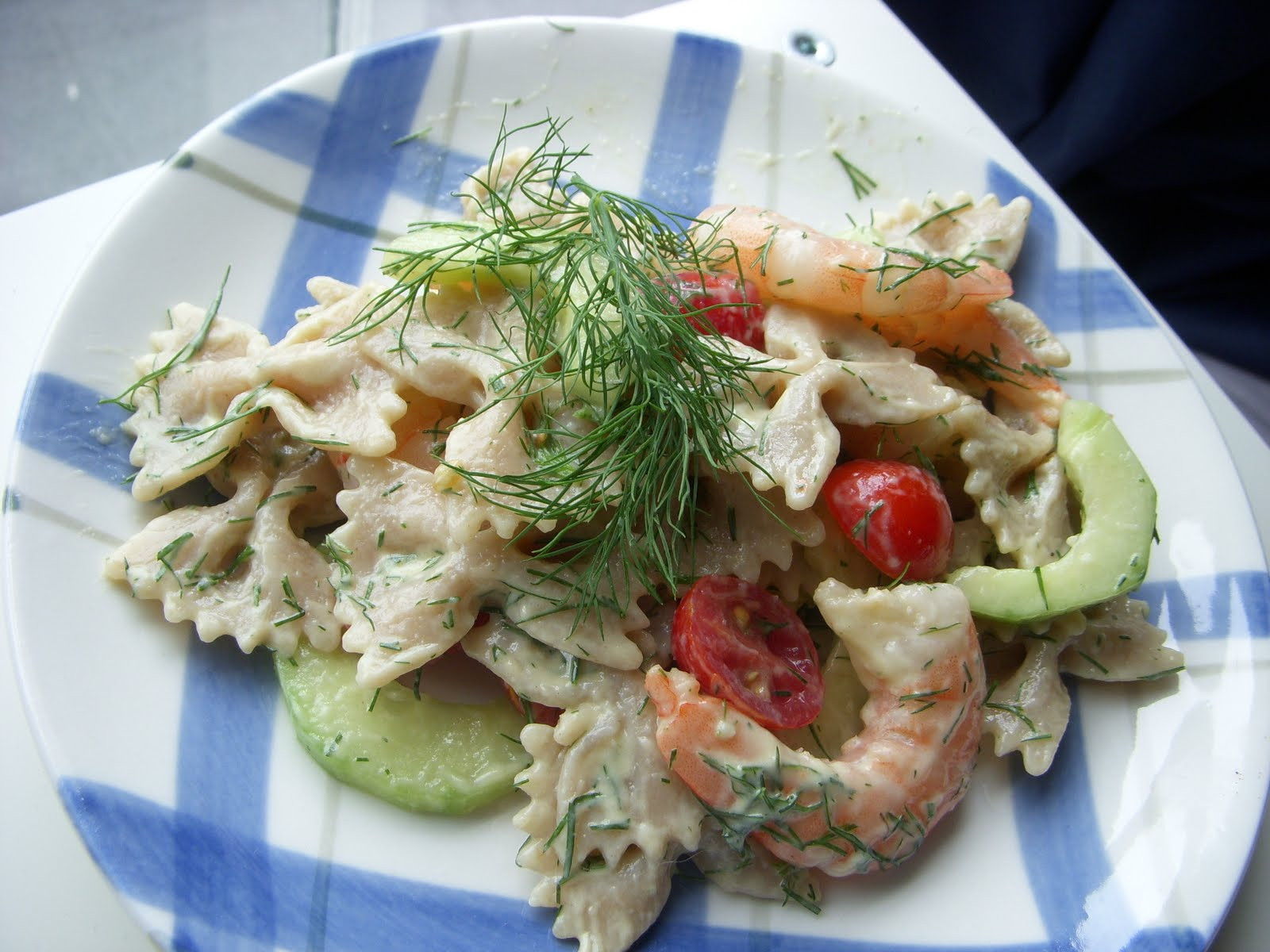 Shrimp Salad With Dill
 Menu In Motion Shrimp Pasta Salad with Cucumbers Dill
