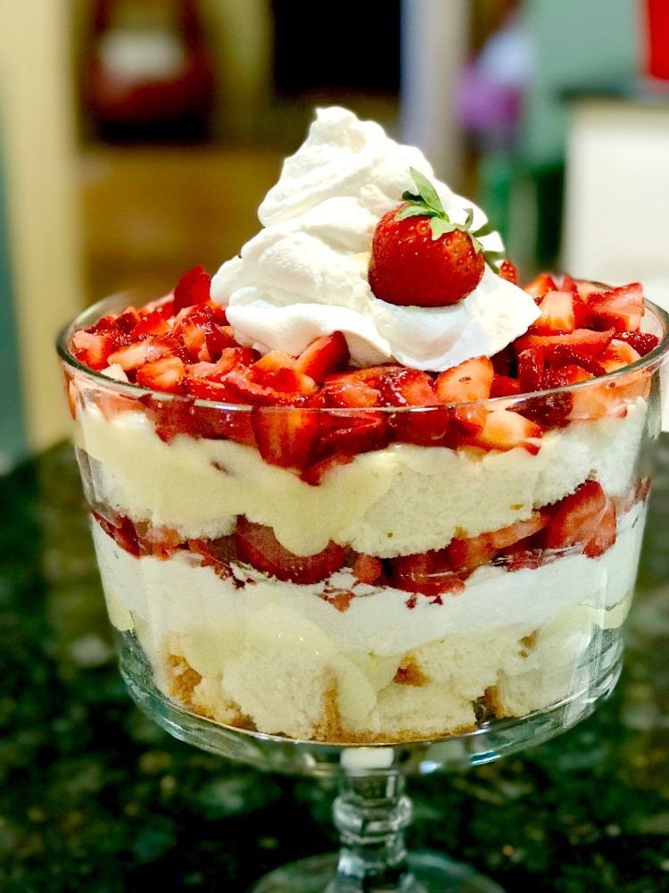 Simple Strawberry Desserts
 The Best Ever Strawberry Shortcake Trifle Un mon Designs