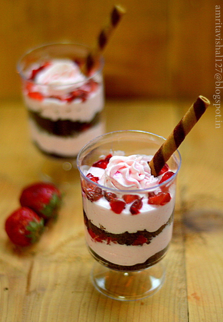 Simple Strawberry Desserts
 Sweet n Savoury Easy Strawberry dessert