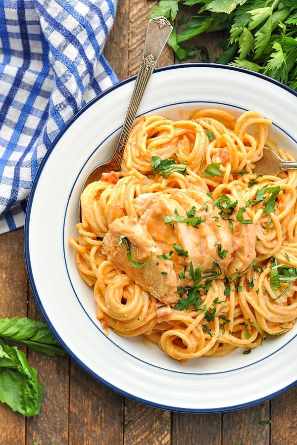 Slow Cooker Chicken Spaghetti
 Slow Cooker Creamy Italian Chicken and Sauce The
