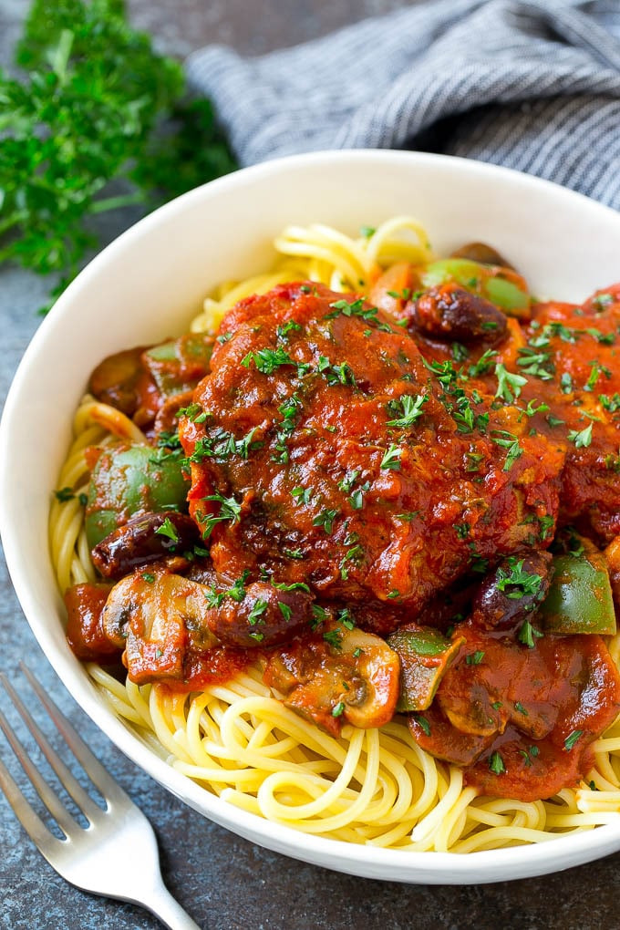 Slow Cooker Chicken Spaghetti
 Slow Cooker Chicken Cacciatore Dinner at the Zoo