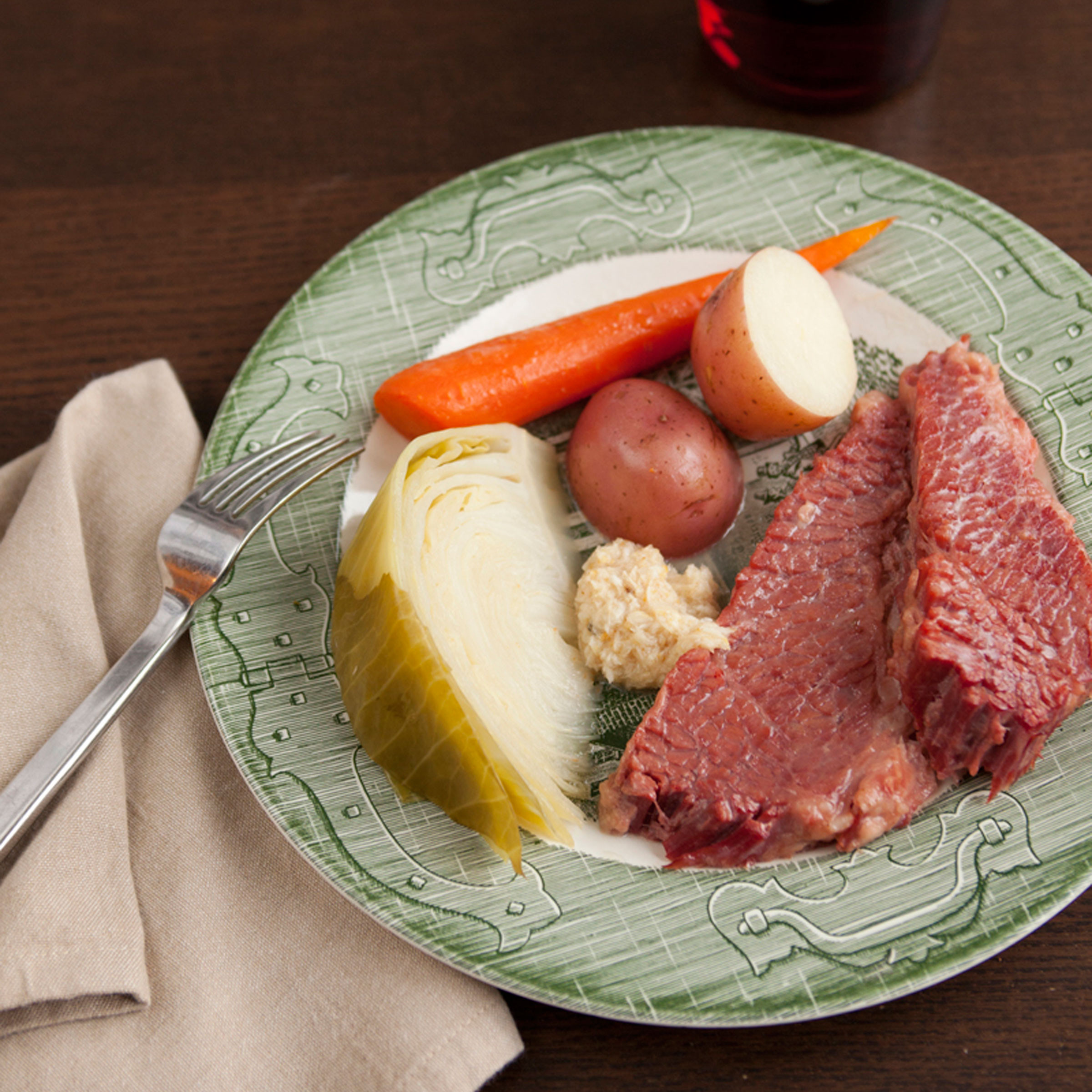 Slow Cooker Corned Beef Cabbage
 Slow Cooker Corned Beef with Cabbage Carrots and Potatoes