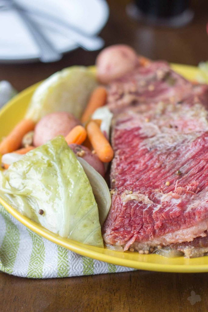Slow Cooker Corned Beef Cabbage
 Slow Cooker Corned Beef with Cabbage and Potatoes