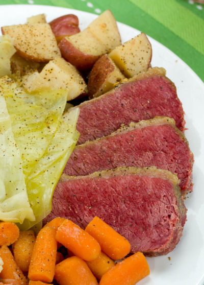 Slow Cooker Corned Beef Cabbage
 Slow Cooker Corned Beef and Cabbage Recipe The