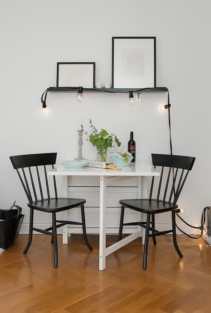 Small Dinner Ideas
 25 Small Dining Table Designs for Small Spaces