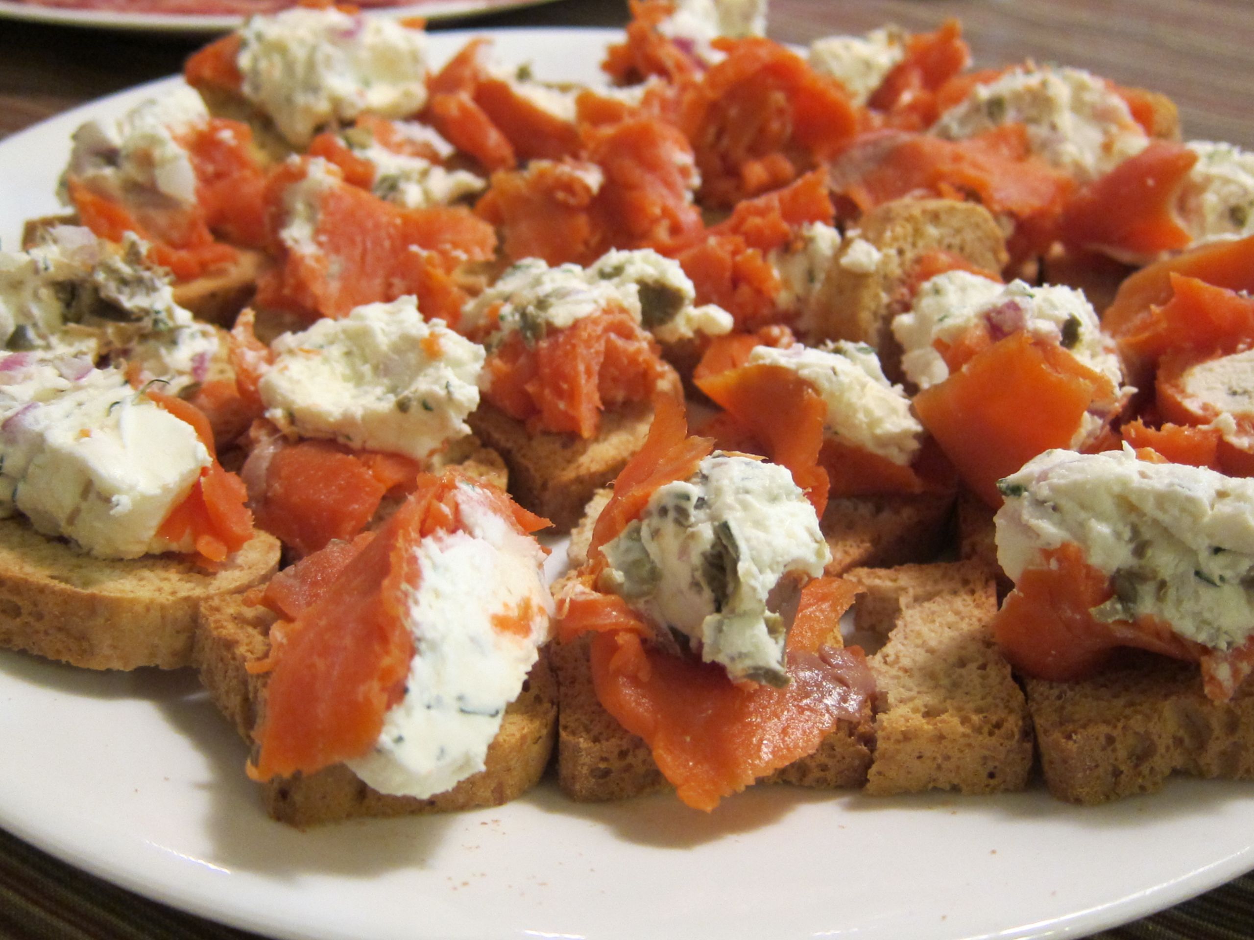 Smoked Salmon And Cream Cheese Appetizer
 Smoked Salmon with Cream Cheese Capers Dill Red ion