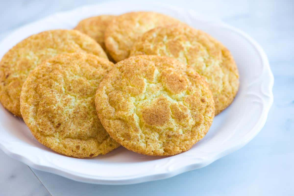 Snickerdoodle Cookies Recipe
 Easy Snickerdoodles with Soft Chewy Centers