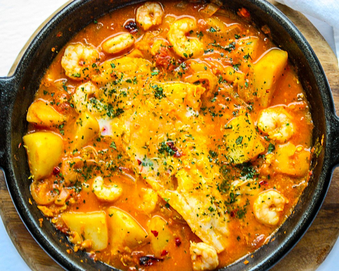 Spanish Fish Recipes
 Easy e Pot Spanish Fish Stew Recipe