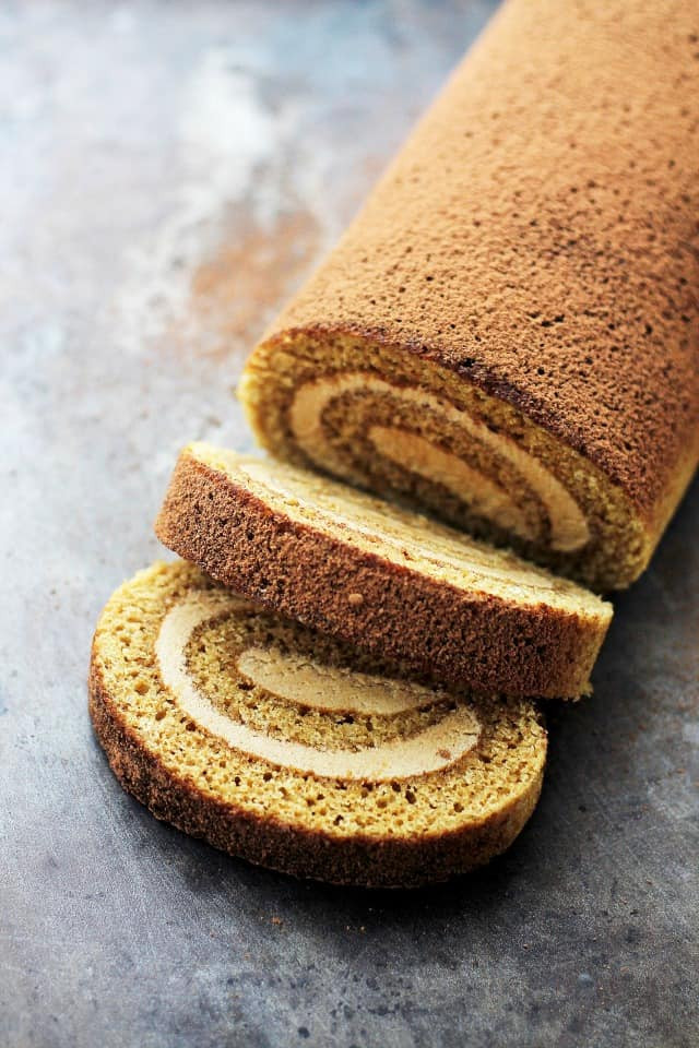 Sponge Cake Roll
 Tiramisu Cake Roll