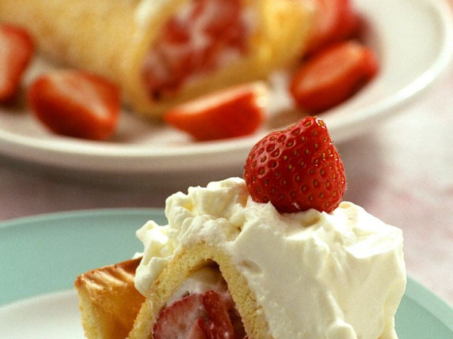 Sponge Cake Roll
 Sponge Cake Roll with Strawberry Cream Filling Recipe