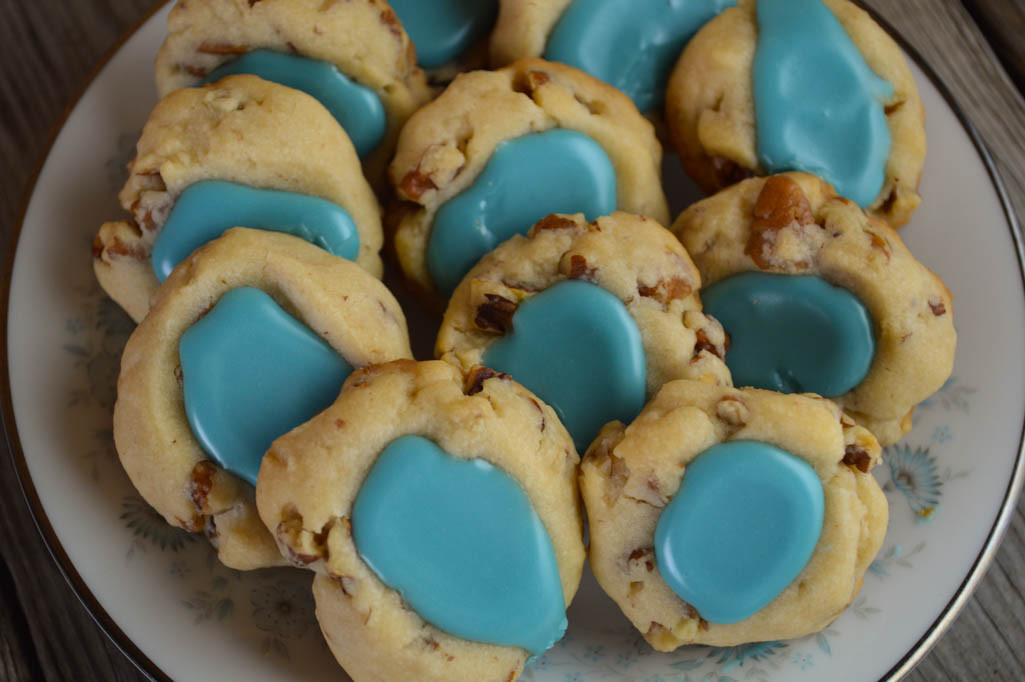 Thumbprint Cookies With Icing
 Iced Thumbprint Cookies with Nuts Recipe