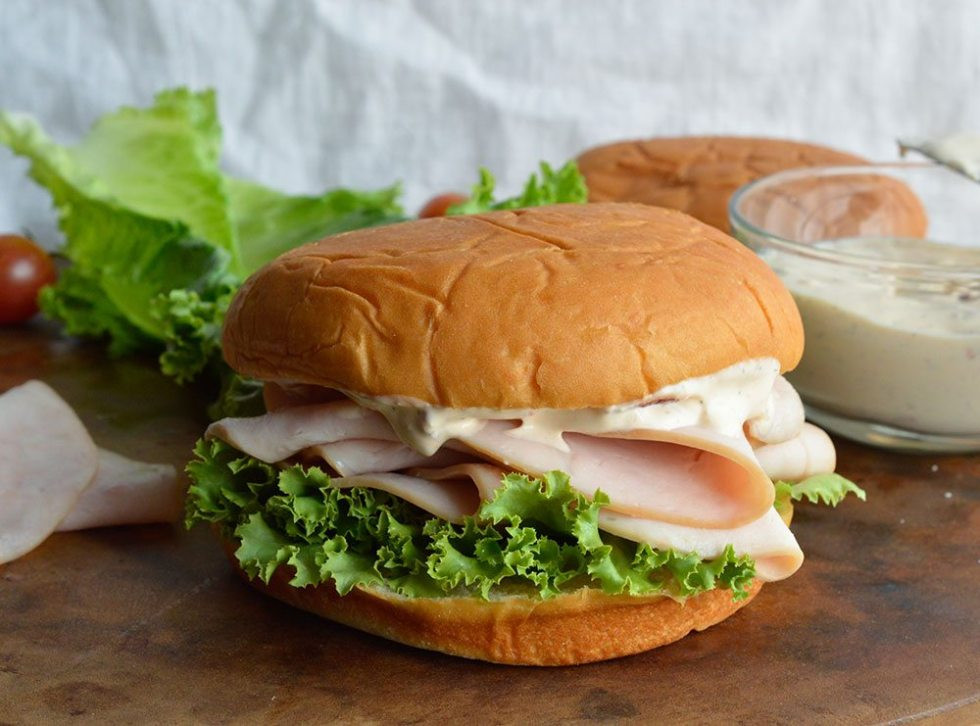 Turkey And Dressing Sandwiches
 Turkey Sandwich with Chipotle Ranch Dressing