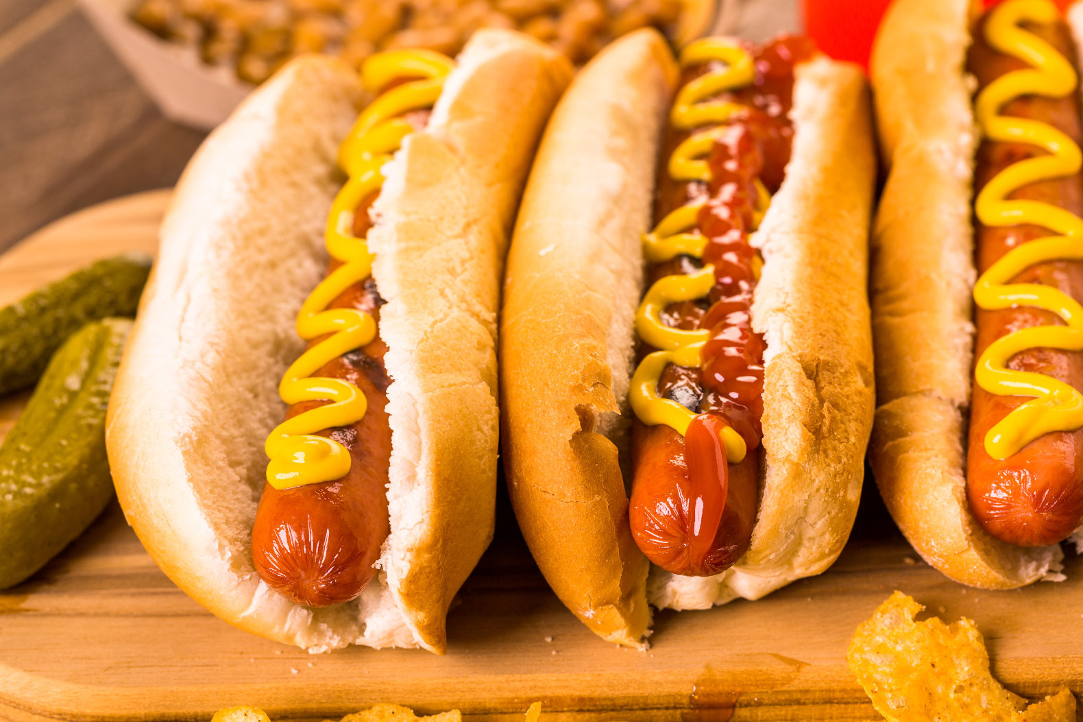 Vegan Hot Dogs
 Lab finds real meat in one in ten "ve arian" hot dogs