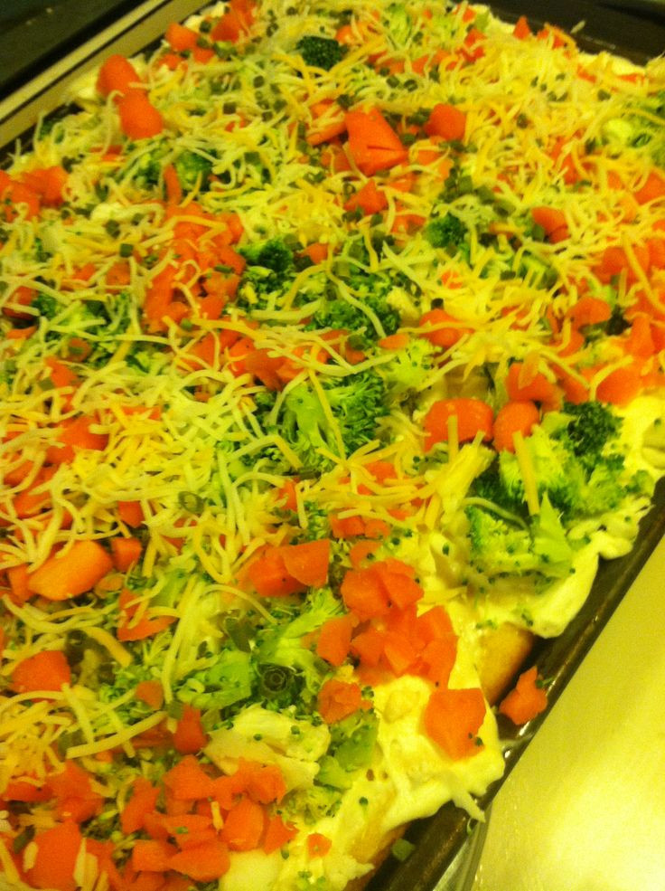 Veggie Pizza Appetizer With Hidden Valley Ranch
 17 Best images about Tried and True on Pinterest