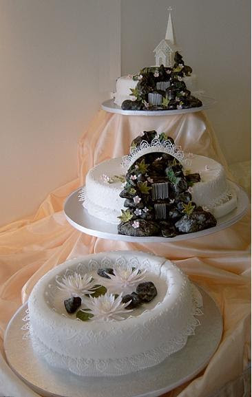 Waterfalls Wedding Cakes
 Bearylicious Cakes Waterfall and Lilies Wedding Cake