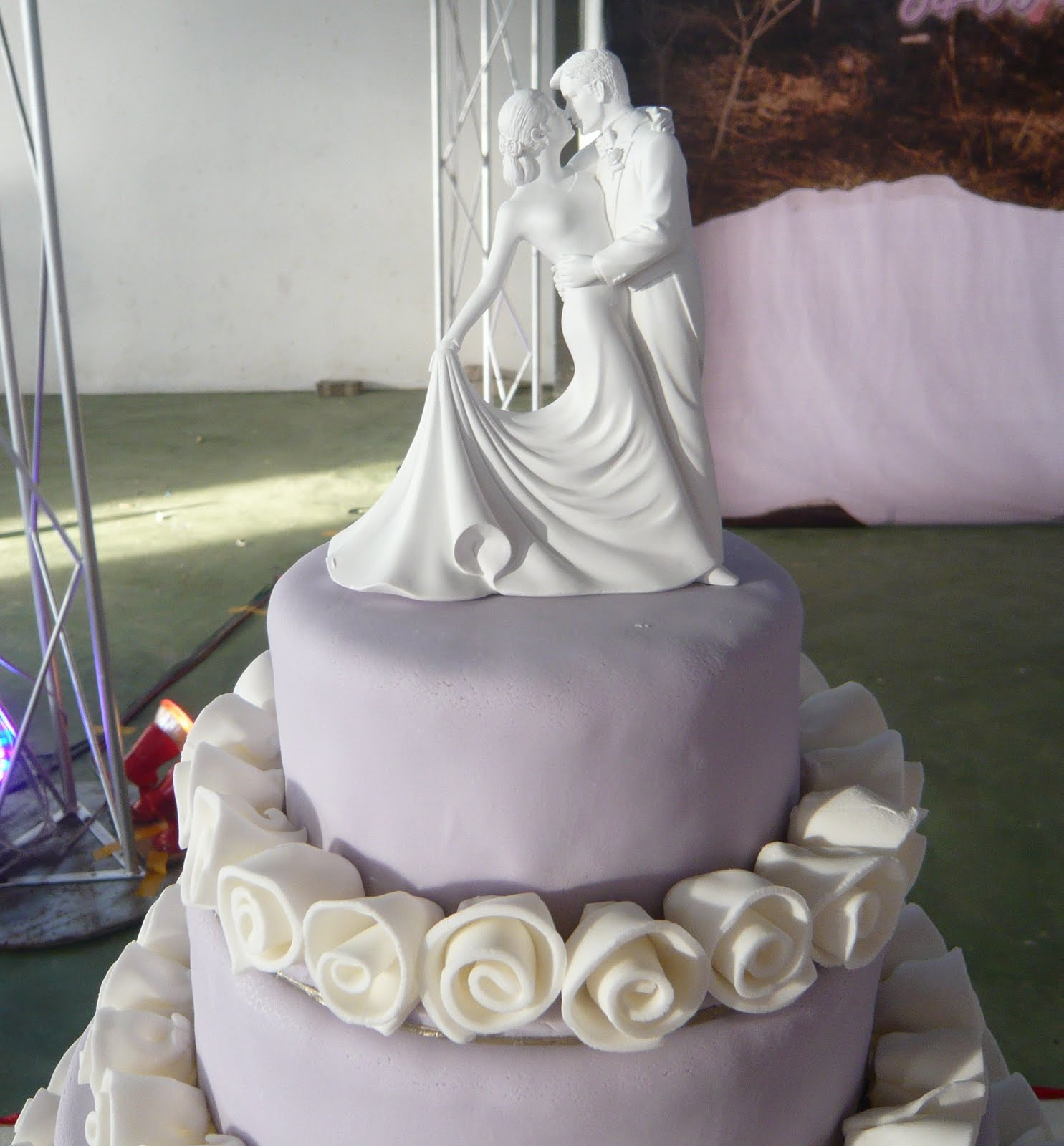 Waterfalls Wedding Cakes
 Jenn Cupcakes & Muffins Waterfall Wedding cake