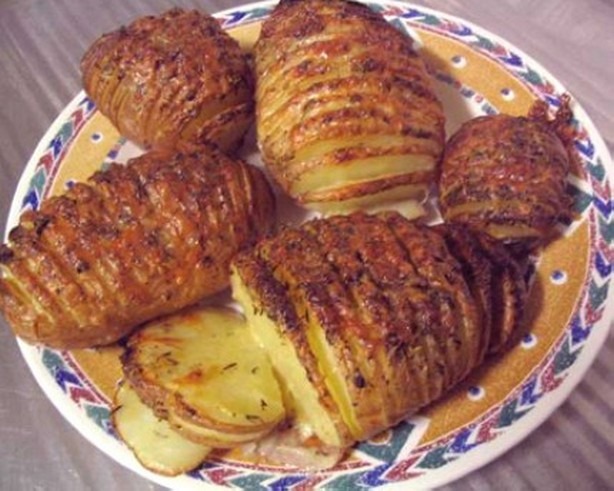 Weight Watcher Roasted Potatoes
 Weight Watchers Sliced Baked Potatoes Recipe • WW Recipes
