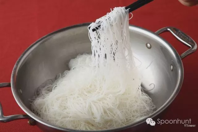 White Chinese Noodles All You Need to Know About Chinese Noodle Varieties