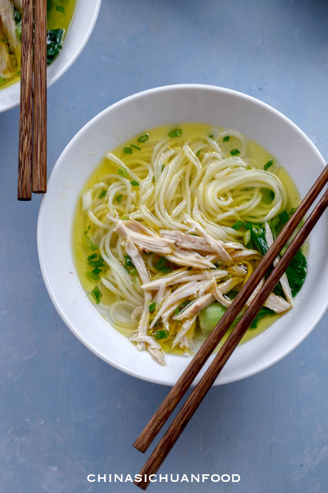 White Chinese Noodles Basic Chinese Chicken Stock