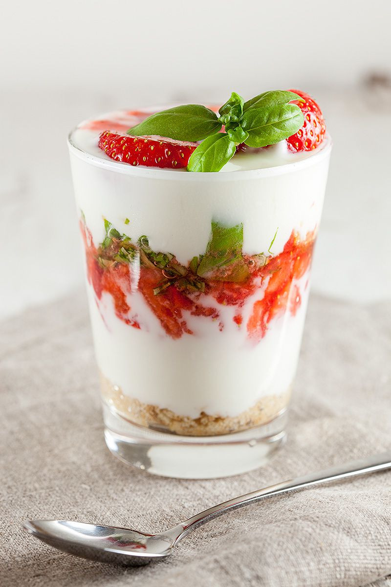 Yogurt Dessert Recipe
 Strawberry yogurt dessert ohmydish