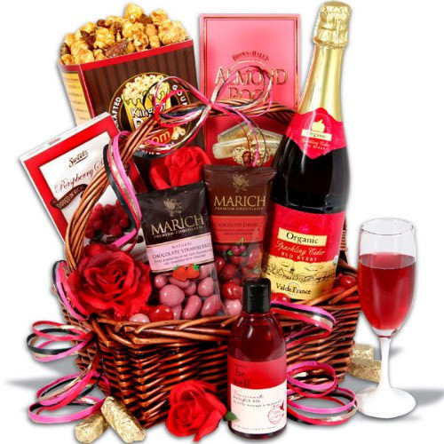 Creative Valentine Day Gift Ideas For Her
 FREE 24 Valentine’s Day Gifts for your Girlfriend