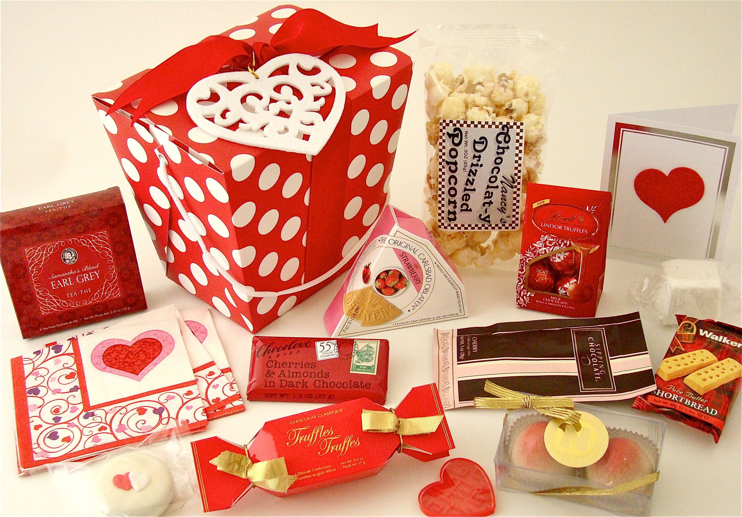 Creative Valentine Day Gift Ideas For Her
 Valentine Gifts Tips 2015