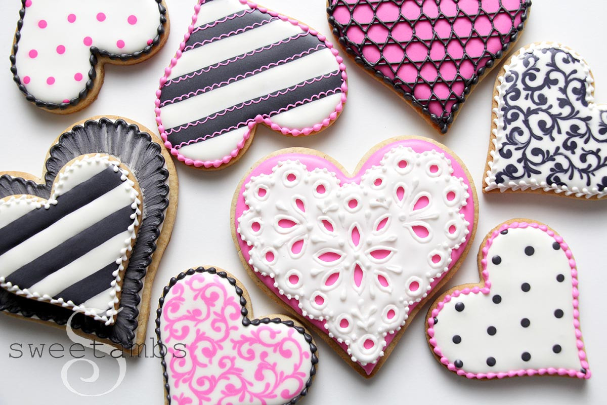 Decorating Valentine Sugar Cookies
 15 Beautifully Decorated Valentine’s Day Sugar Cookies