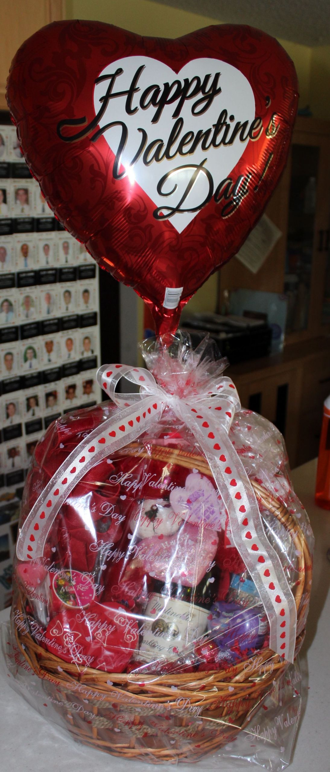 Gift Ideas For Her On Valentine'S Day
 47 How To Make A Valentine Gift Basket For Her Best Idea
