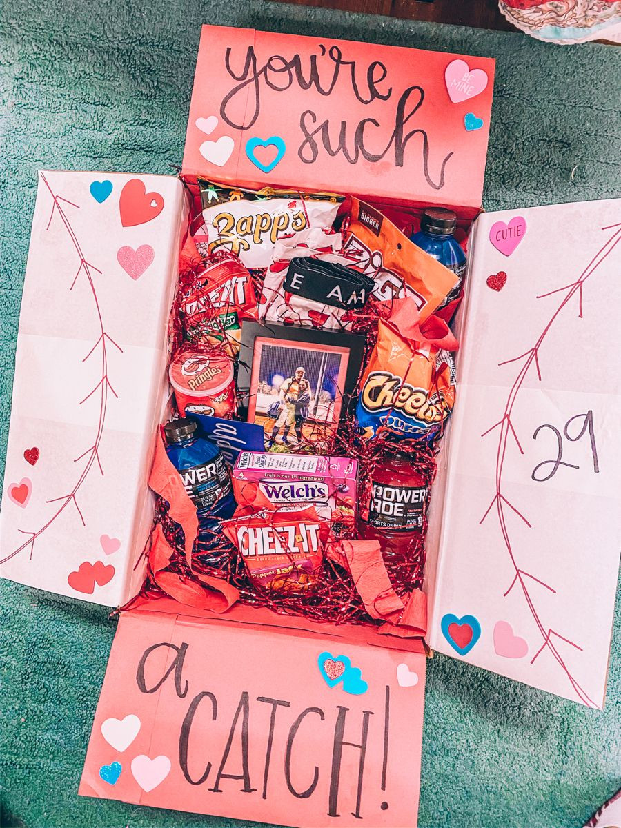 Homemade Valentines Day Gifts For Boyfriends
 Valentine’s Gift Box for Baseball Boyfriend