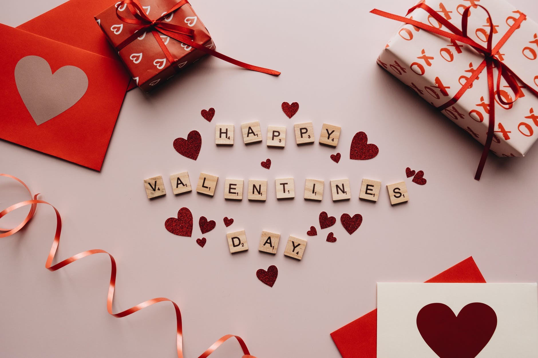 Online Valentine Gift Ideas
 Valentine’s Day Gift Ideas For Girls – Real TV line