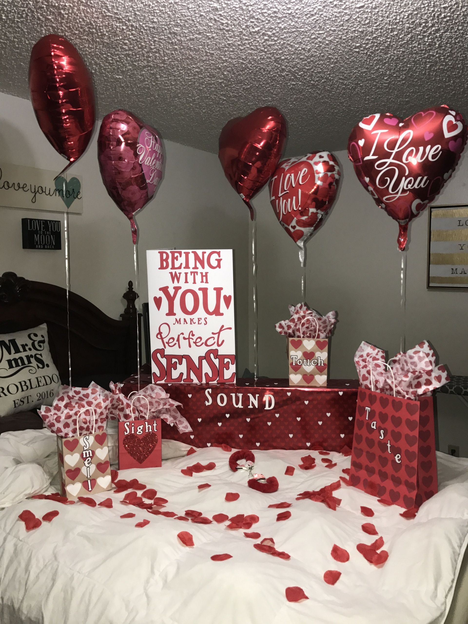 Romantic Valentine Day Gift Ideas
 Valentine s Day surprise for him 5 Senses