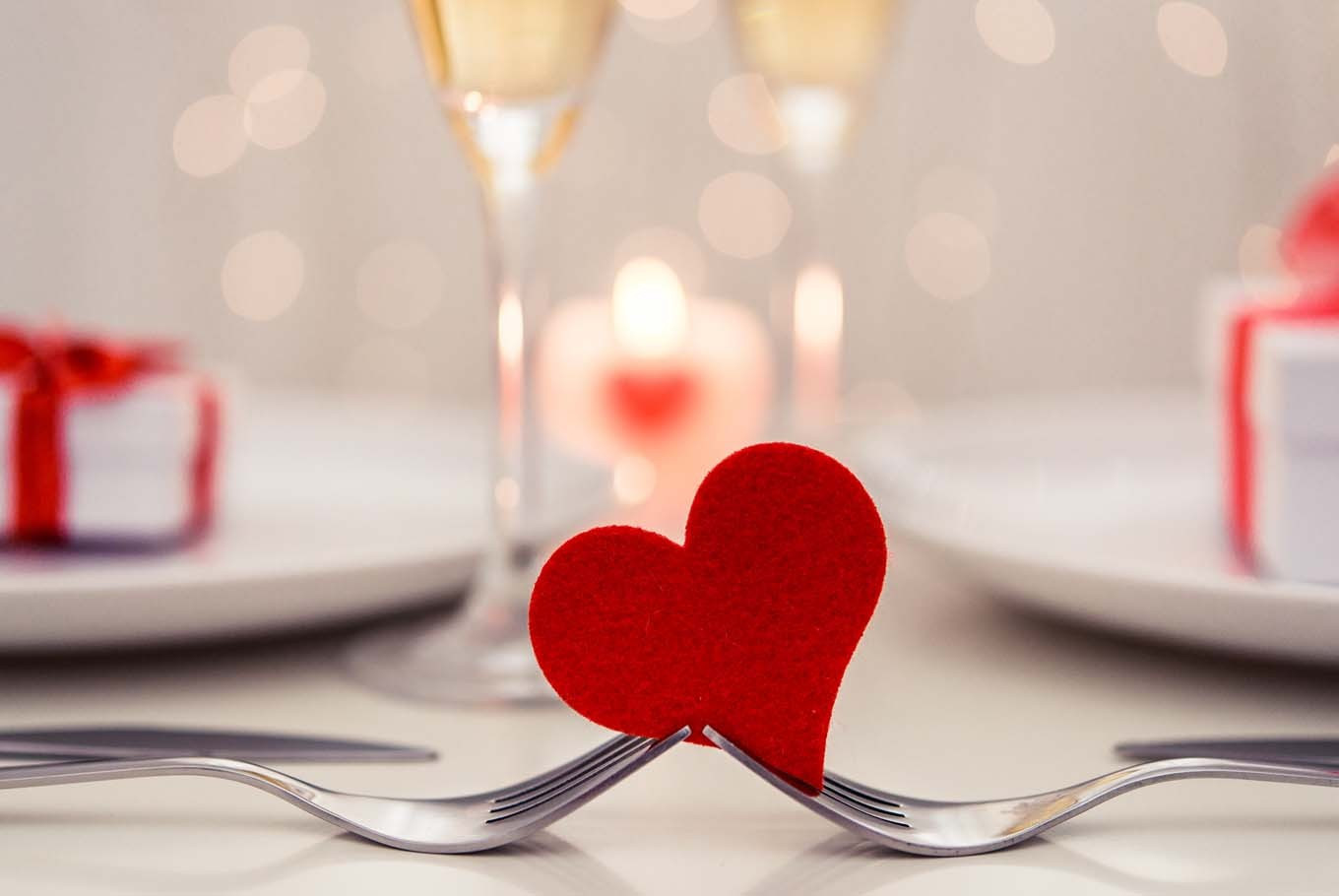 Romantic Valentine Dinners
 Planning a romantic dinner on Valentine’s Food The