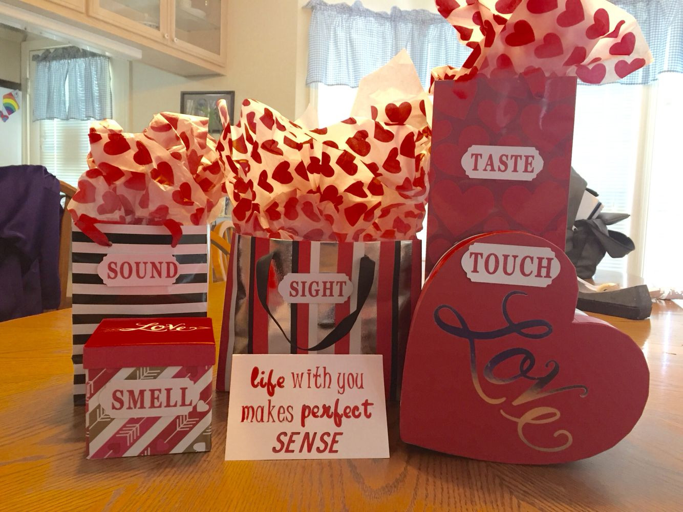 Romantic Valentines Day Gift For Him
 Valentine s Day 2016 The 5 Senses Gift