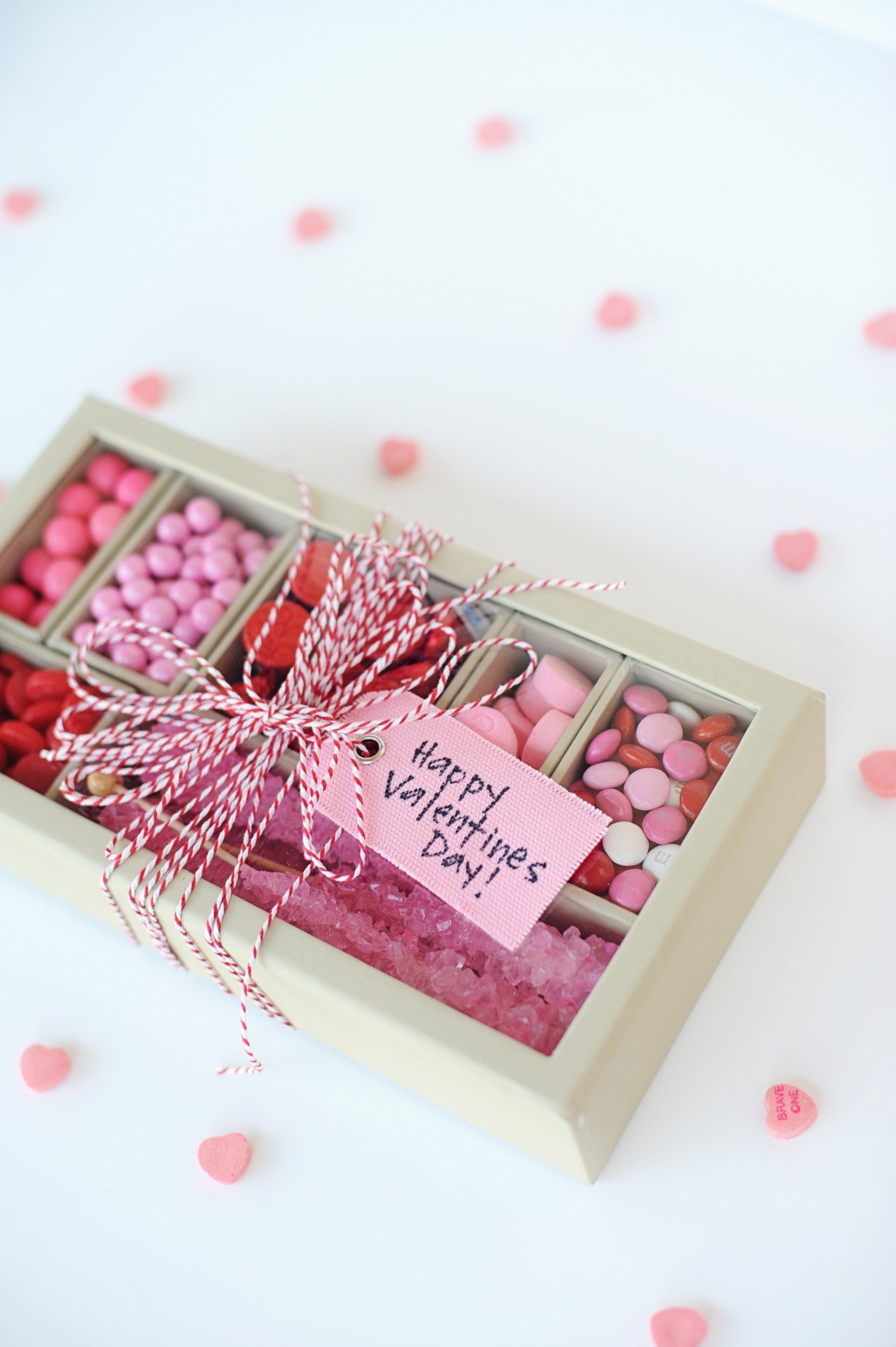 Valentine Candy Gift Ideas
 Super Cute DIY Valentines Candy Gift Box Craft Red & Pink
