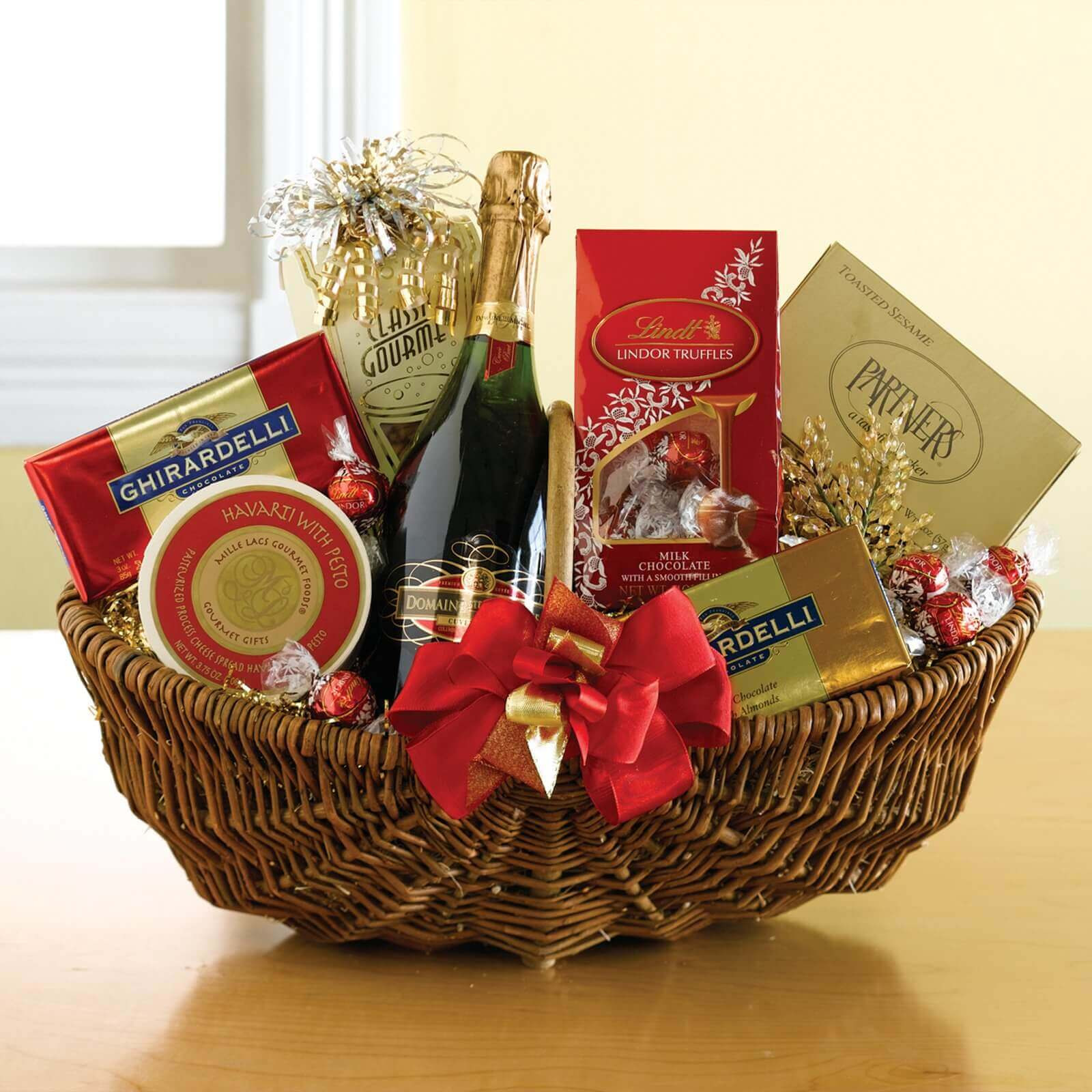 Valentine Day Gift Box Ideas
 Best Valentine s Day Gift Baskets Boxes & Gift Sets Ideas
