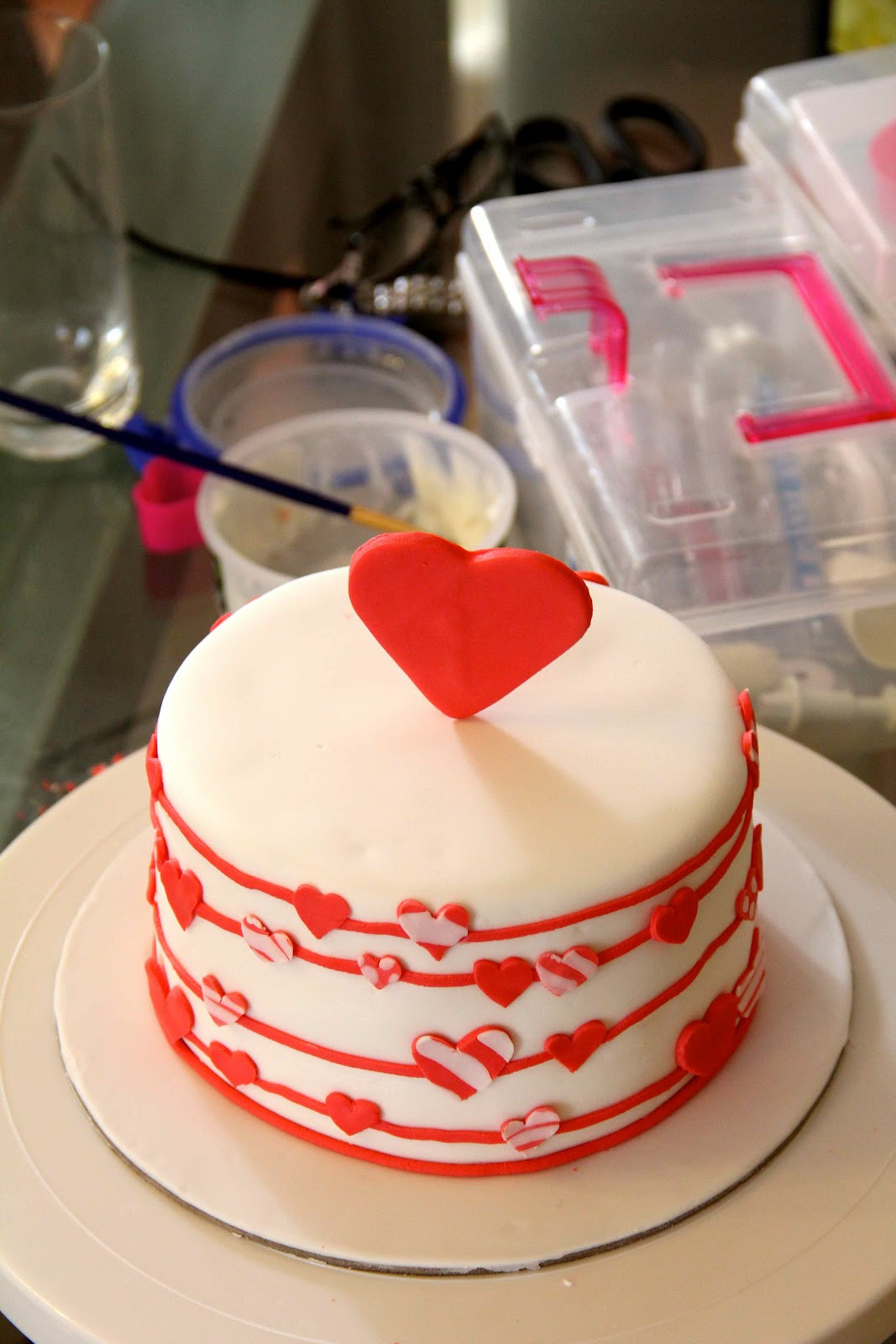 Valentines Day Cake Design
 Bakerz Dad Love is in the air Valentine s Day Cake